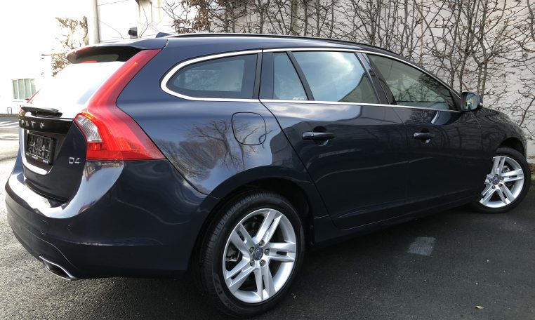 Volvo V60 D4 Momentum