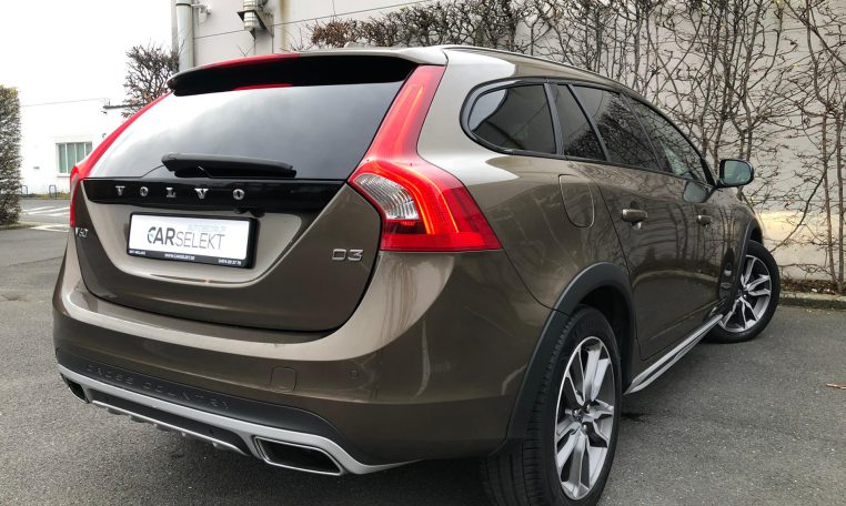 Volvo V60 Cross Country D3 (9)